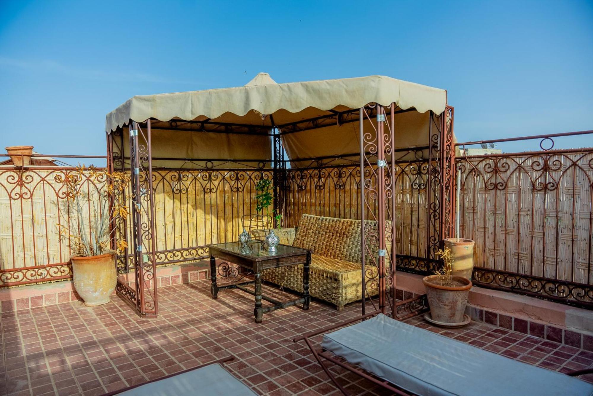 Riad The Moroccans Pool And Terrace Marrakesh Luaran gambar